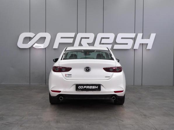 Mazda 3 IV (BP) с пробегом 2020 года, цена 2 229 000 рублей, 47301 км, седан, Автокод Объявления