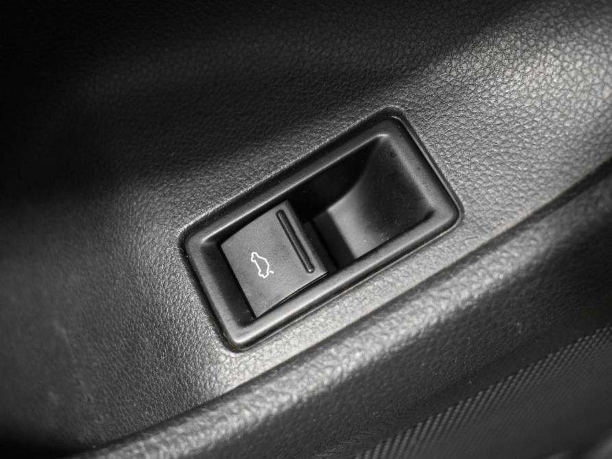 Volkswagen Jetta VI Рестайлинг Казань  - изображение 17