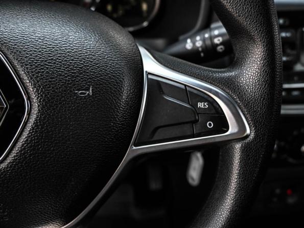 Renault Sandero II Рестайлинг с пробегом 2019 года, цена 1 099 000 рублей, 88553 км, хэтчбек, Автокод Объявления