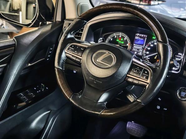 Lexus LX III Рестайлинг 2 с пробегом 2016 года, цена 6 400 000 рублей, 437345 км, внедорожник, Автокод Объявления