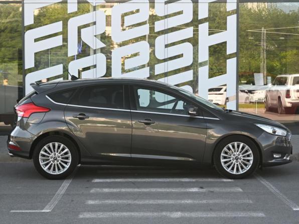 Ford Focus III Рестайлинг с пробегом 2018 года, цена 1 430 000 рублей, 92236 км, хэтчбек, Автокод Объявления