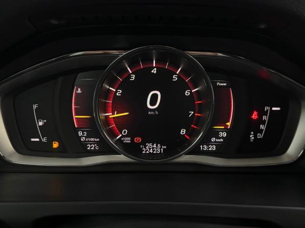 Volvo S60 II Рестайлинг с пробегом 2016 года, цена 1 599 000 рублей, 224229 км, седан, Автокод Объявления