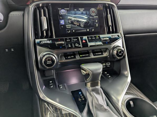 Lexus LX IV с пробегом 2025 года, цена 19 500 000 рублей, 15160 км, внедорожник, Автокод Объявления