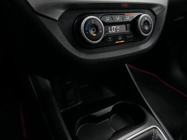 Lada (ВАЗ) Vesta I с пробегом 2018 года, цена 1 050 000 рублей, 130000 км, универсал, Автокод Объявления