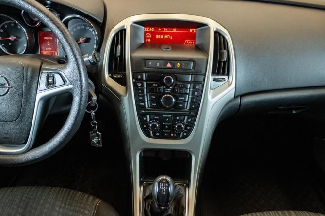 Opel Astra J с пробегом 2011 года, цена 1 009 000 рублей, 33761 км, хэтчбек, Автокод Объявления