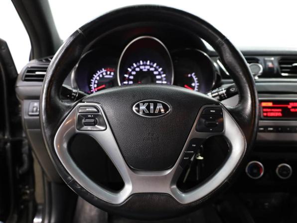 Kia Rio III Рестайлинг с пробегом 2016 года, цена 1 015 000 рублей, 94443 км, седан, Автокод Объявления