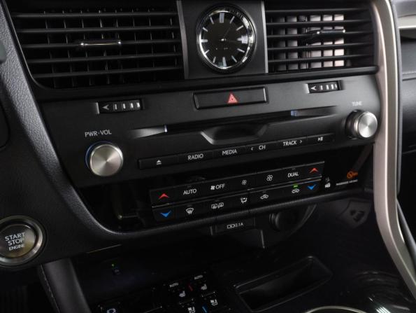 Lexus RX IV Рестайлинг с пробегом 2022 года, цена 7 629 000 рублей, 654 км, внедорожник, Автокод Объявления