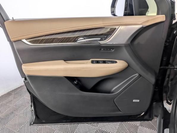 Cadillac XT6 I с пробегом 2020 года, цена 3 300 000 рублей, 129497 км, внедорожник, Автокод Объявления