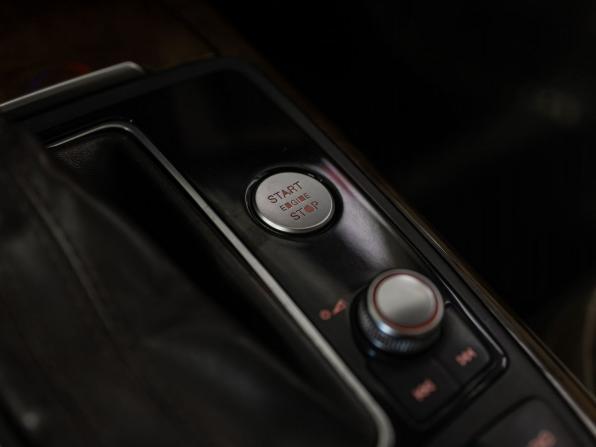 Audi A6 IV (C7) с пробегом 2011 года, цена 1 419 000 рублей, 208050 км, седан, Автокод Объявления