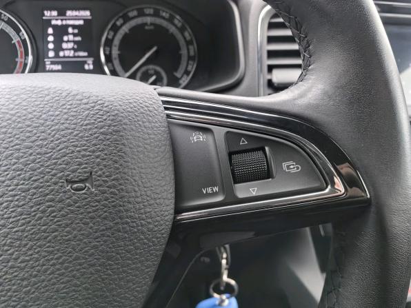 Skoda Karoq I с пробегом 2020 года, цена 2 443 000 рублей, 77500 км, внедорожник, Автокод Объявления