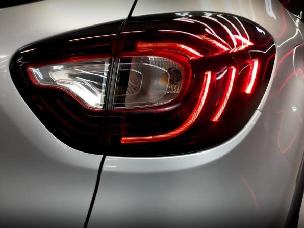 Renault Kaptur I с пробегом 2017 года, цена 1 225 000 рублей, 95588 км, внедорожник, Автокод Объявления