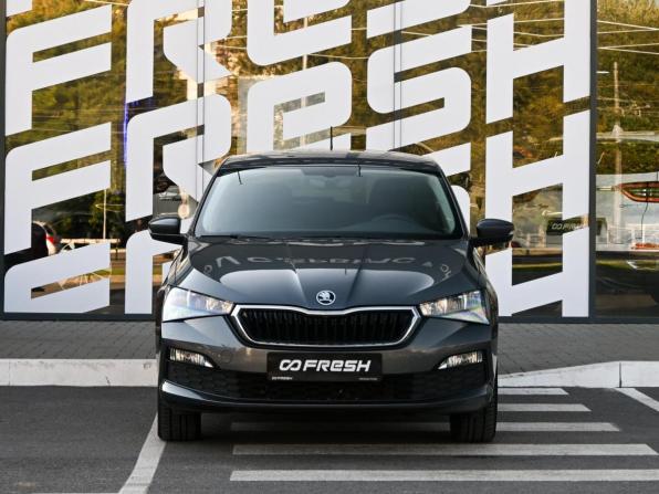 Skoda Rapid II с пробегом 2021 года, цена 1 679 000 рублей, 117096 км, лифтбек, Автокод Объявления