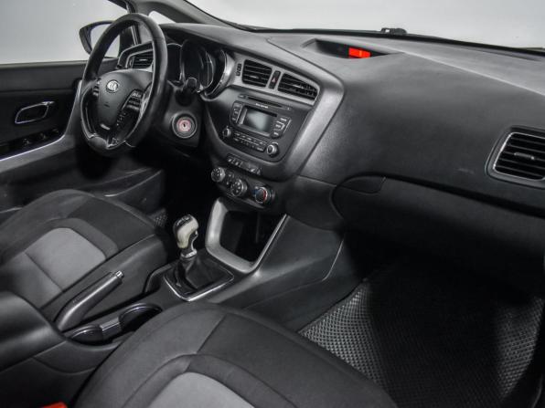 Kia Ceed II с пробегом 2012 года, цена 749 000 рублей, 220000 км, хэтчбек, Автокод Объявления