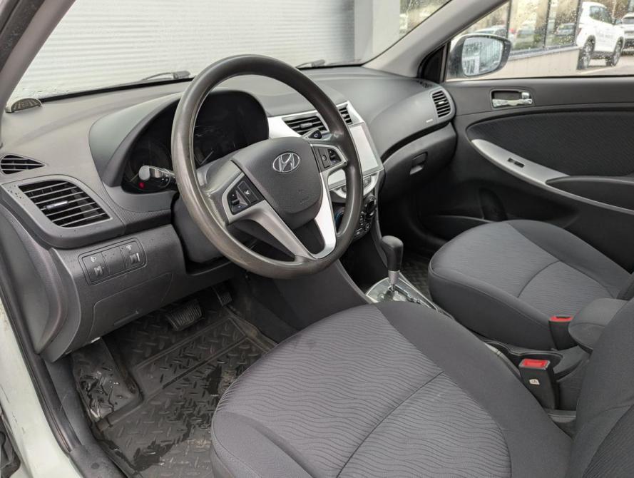 Hyundai Solaris I Белгород  - изображение 9
