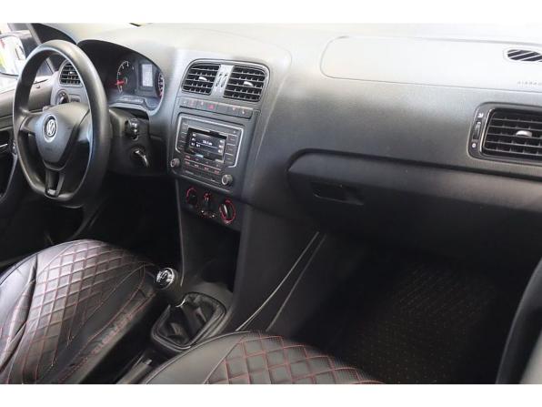 Volkswagen Polo V Рестайлинг с пробегом 2016 года, цена 881 000 рублей, 159559 км, седан, Автокод Объявления