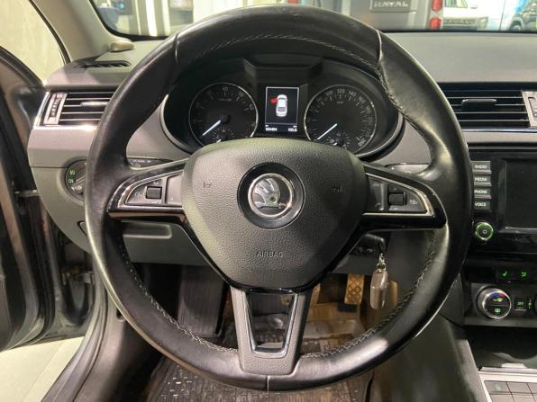 Skoda Octavia III (A7) с пробегом 2017 года, цена 1 630 000 рублей, 184480 км, лифтбек, Автокод Объявления