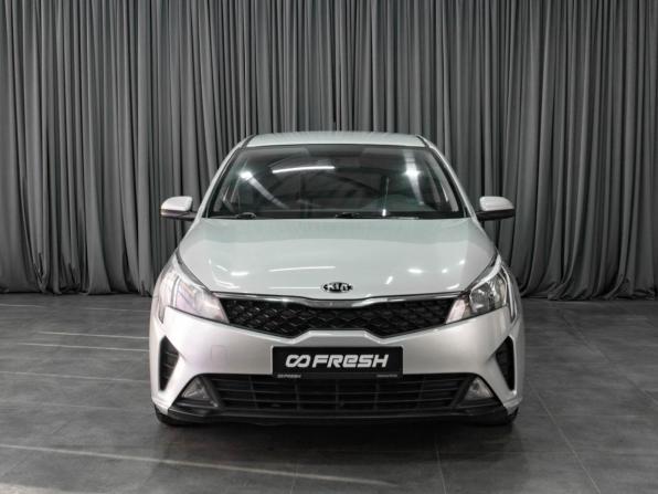 Kia Rio IV Рестайлинг с пробегом 2021 года, цена 1 449 000 рублей, 174766 км, седан, Автокод Объявления