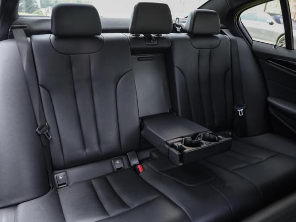 BMW 5 серии VII (G30/G31/G38) с пробегом 2017 года, цена 2 375 000 рублей, 266703 км, седан, Автокод Объявления