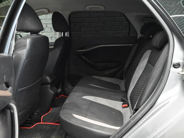 Lada (ВАЗ) Vesta I с пробегом 2021 года, цена 950 000 рублей, 186284 км, универсал, Автокод Объявления