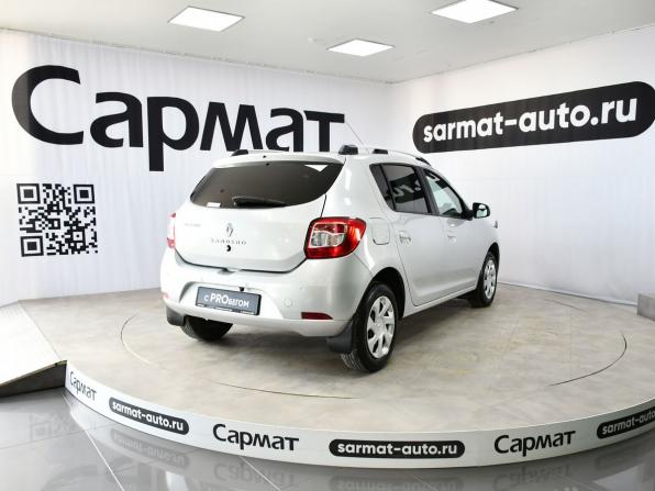 Renault Sandero II с пробегом 2015 года, цена 967 000 рублей, 94623 км, хэтчбек, Автокод Объявления