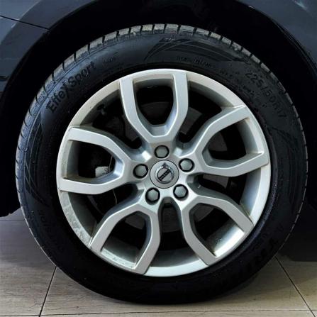 Volvo V40 II с пробегом 2016 года, цена 1 370 000 рублей, 218673 км, хэтчбек, Автокод Объявления