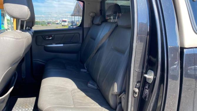 Toyota Hilux VII Рестайлинг с пробегом 2012 года, цена 1 690 000 рублей, 323148 км, offers.body_type.unknown, Автокод Объявления