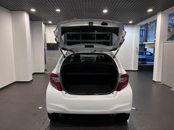 Toyota Vitz III (XP130) Рестайлинг с пробегом 2014 года, цена 670 000 рублей, 205905 км, хэтчбек, Автокод Объявления