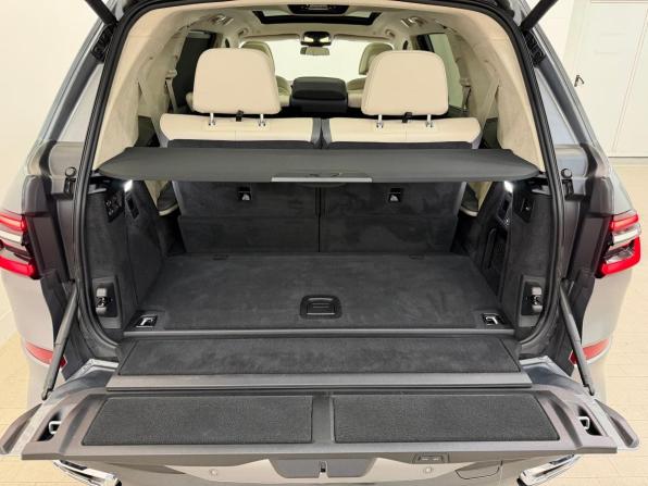 BMW X7 I (G07) Рестайлинг с пробегом 2022 года, цена 11 900 000 рублей, 53000 км, внедорожник, Автокод Объявления