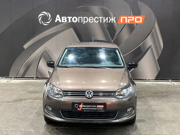 Volkswagen Polo V с пробегом 2014 года, цена 640 000 рублей, 211954 км, седан, Автокод Объявления