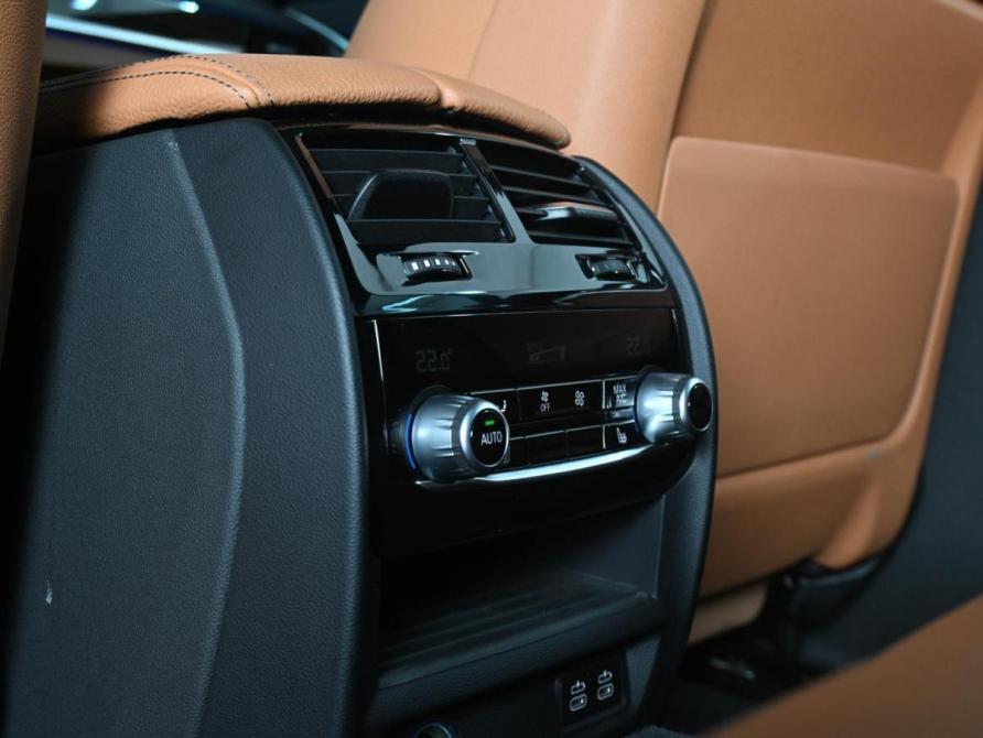 BMW 5 серии VII (G30/G31/G38) Рестайлинг Ростов-на-Дону  - изображение 24