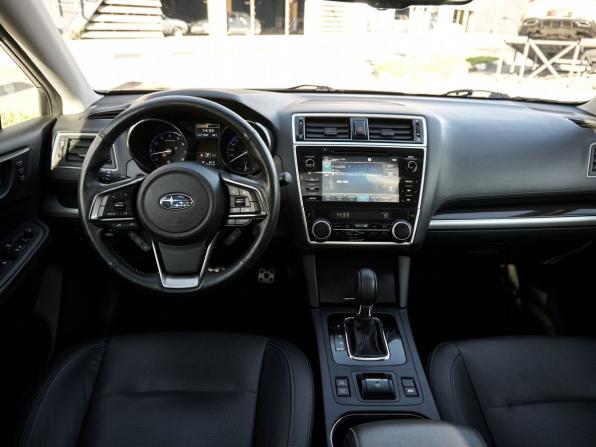 Subaru Outback V Рестайлинг с пробегом 2018 года, цена 2 287 300 рублей, 213552 км, универсал, Автокод Объявления