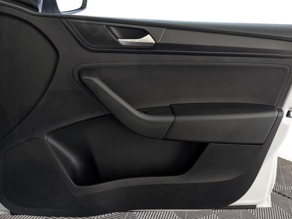 Volkswagen Polo VI с пробегом 2022 года, цена 1 670 000 рублей, 65119 км, лифтбек, Автокод Объявления