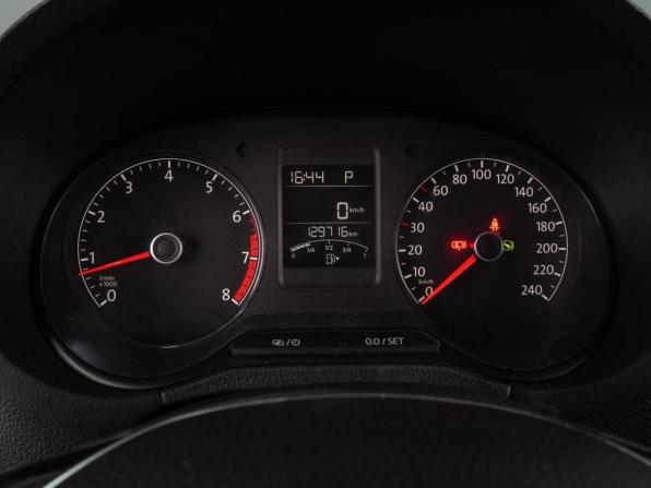 Volkswagen Polo V Рестайлинг с пробегом 2019 года, цена 1 325 000 рублей, 129716 км, седан, Автокод Объявления