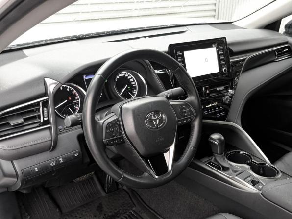 Toyota Camry VIII (XV70) Рестайлинг с пробегом 2021 года, цена 3 200 000 рублей, 13207 км, седан, Автокод Объявления