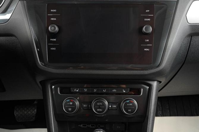 Volkswagen Tiguan II с пробегом 2019 года, цена 2 159 000 рублей, 163269 км, внедорожник, Автокод Объявления