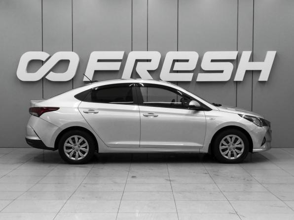 Hyundai Solaris II Рестайлинг с пробегом 2021 года, цена 1 169 000 рублей, 236126 км, седан, Автокод Объявления