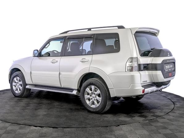 Mitsubishi Pajero IV Рестайлинг 2 с пробегом 2018 года, цена 2 900 000 рублей, 142613 км, внедорожник, Автокод Объявления