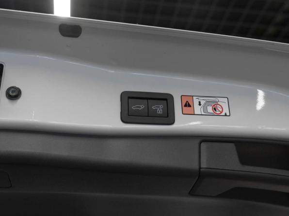 Toyota RAV4 VI (XA60) с пробегом 2025 года, цена 4 300 000 рублей, 5 км, внедорожник, Автокод Объявления