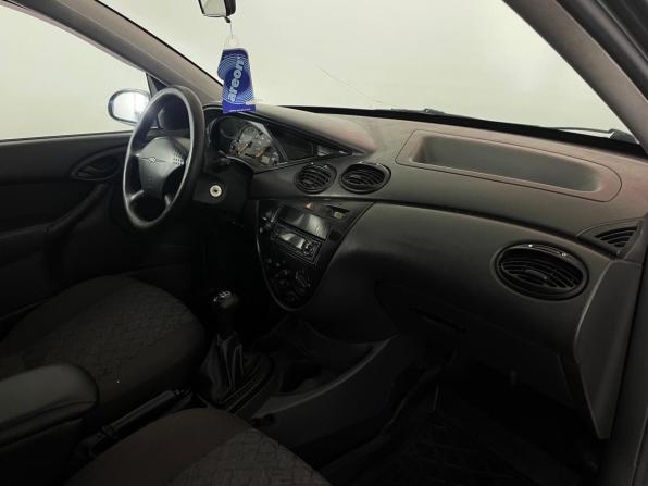 Ford Focus I Рестайлинг с пробегом 2001 года, цена 350 000 рублей, 317063 км, универсал, Автокод Объявления