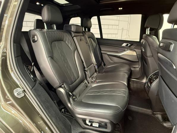 BMW X7 I (G07) Рестайлинг с пробегом 2022 года, цена 12 440 000 рублей, 47601 км, внедорожник, Автокод Объявления