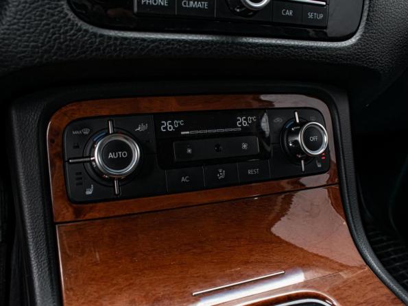 Volkswagen Touareg II с пробегом 2010 года, цена 1 850 000 рублей, 269367 км, внедорожник, Автокод Объявления