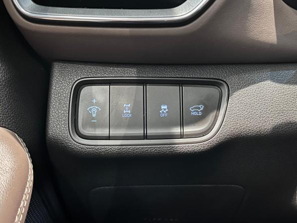 Hyundai Santa Fe IV с пробегом 2019 года, цена 3 300 000 рублей, 113084 км, внедорожник, Автокод Объявления