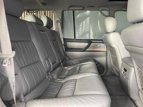 Toyota Land Cruiser 100 Series Рестайлинг 2 с пробегом 2006 года, цена 2 655 000 рублей, 399786 км, внедорожник, Автокод Объявления