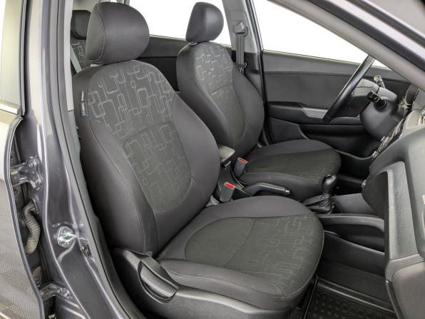 Kia Rio III Рестайлинг с пробегом 2017 года, цена 1 250 000 рублей, 93900 км, хэтчбек, Автокод Объявления
