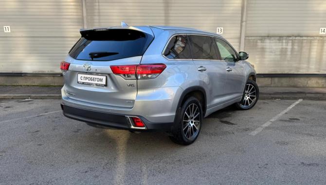 Toyota Highlander III (XU50) Рестайлинг с пробегом 2018 года, цена 3 779 000 рублей, 42688 км, внедорожник, Автокод Объявления