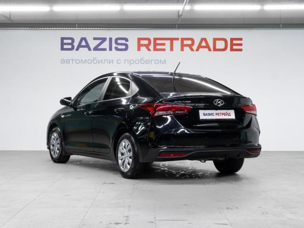 Hyundai Solaris II Рестайлинг с пробегом 2022 года, цена 1 680 000 рублей, 120537 км, седан, Автокод Объявления