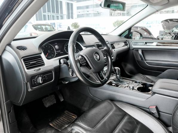 Volkswagen Touareg II с пробегом 2014 года, цена 1 799 000 рублей, 302209 км, внедорожник, Автокод Объявления