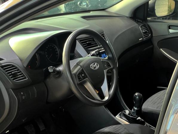Hyundai Solaris I Рестайлинг с пробегом 2015 года, цена 910 000 рублей, 147000 км, седан, Автокод Объявления