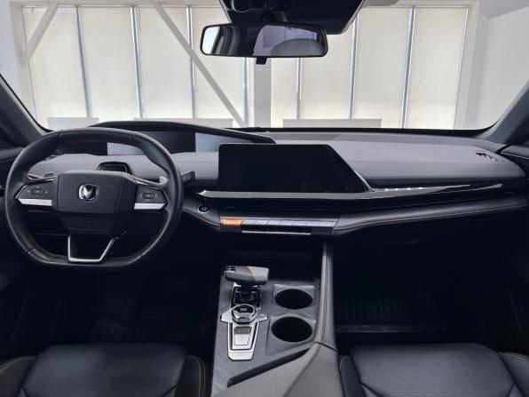 Changan UNI-V I с пробегом 2023 года, цена 2 130 000 рублей, 40544 км, лифтбек, Автокод Объявления
