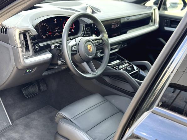 Porsche Cayenne III Рестайлинг с пробегом 2023 года, цена 13 990 000 рублей, 5886 км, внедорожник, Автокод Объявления